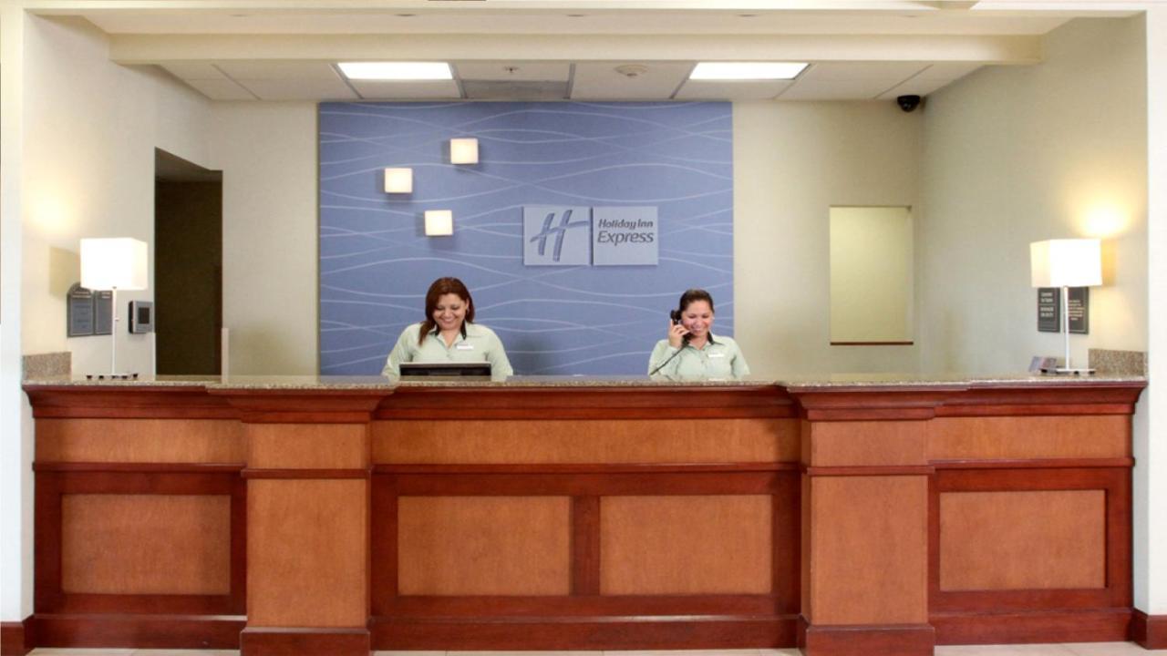Holiday Inn Express & Suites Monterrey Aeropuerto By Ihg Аподака Экстерьер фото