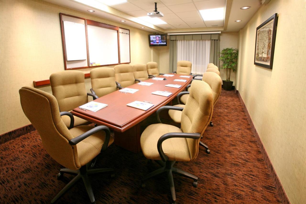 Holiday Inn Express & Suites Monterrey Aeropuerto By Ihg Аподака Экстерьер фото